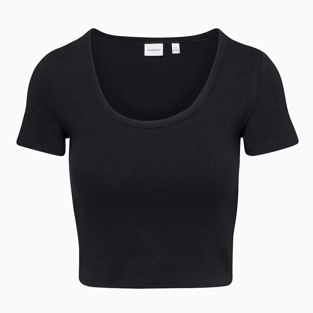 Aritzia Black Scoop-neck T-Shirt | Carey T-Shirt | Size S